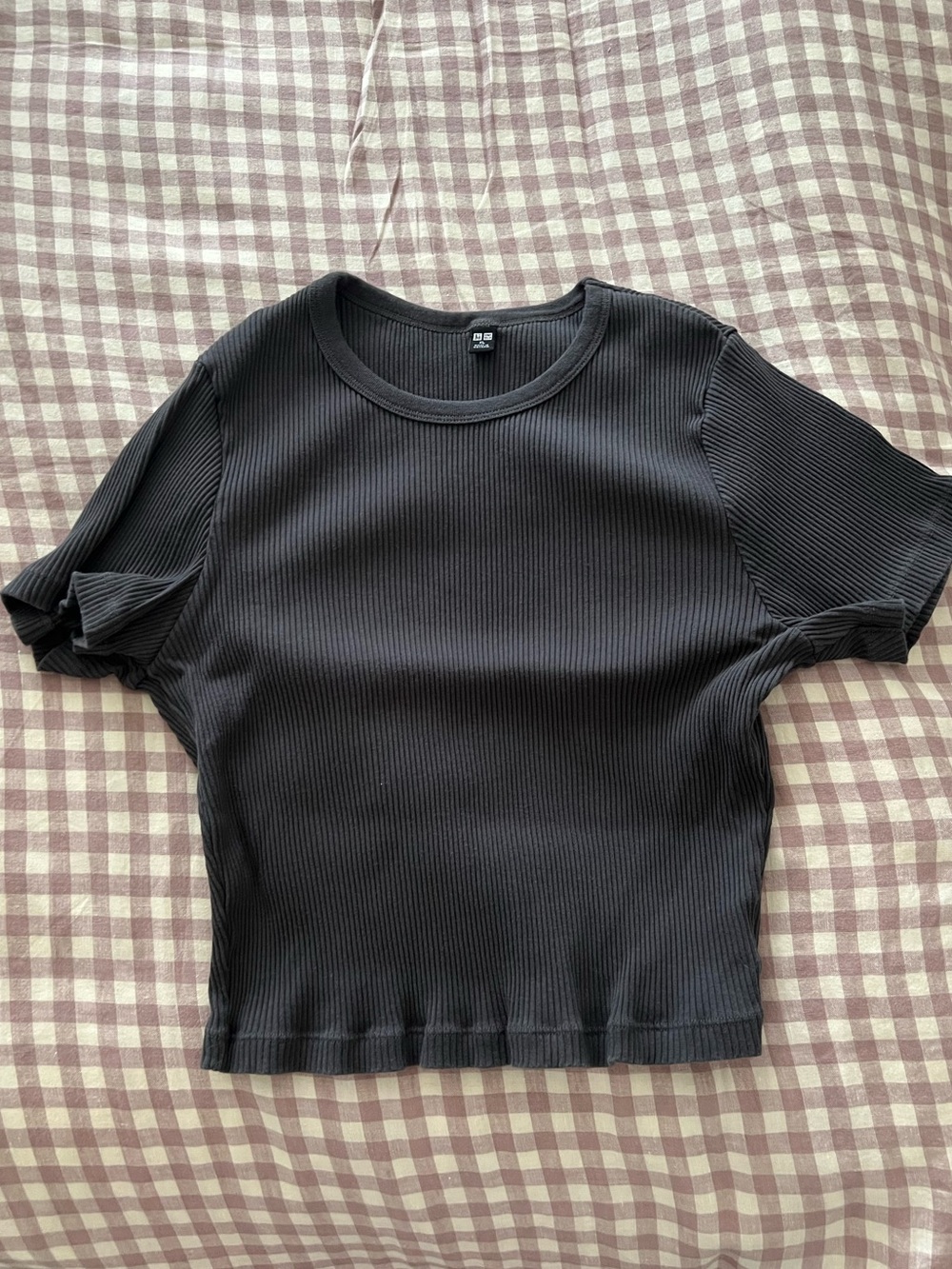 Uniqlo Charcoal Grey Ribbed Baby Tee